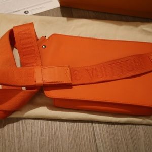 Finally Got My TakeOff Sling In The Rare Saffron ColorWay.!! : r